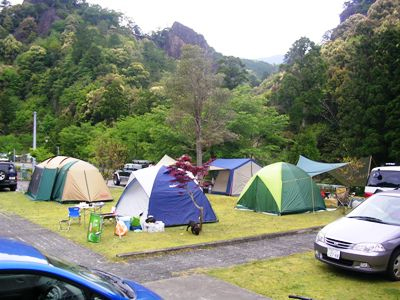 円満地公園オートキャンプ場