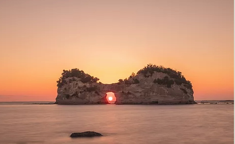 円月島
