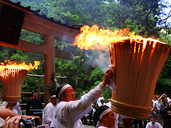 <p>那智の火祭</p>
