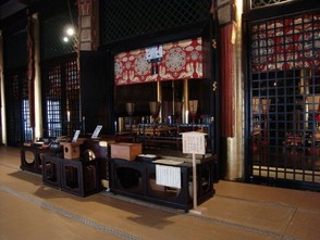 <p>金堂内部</p>
