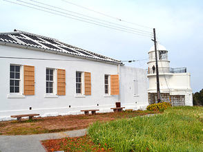 <p>灯台の全景</p>
