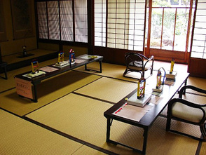 <p>濱ロ梧陵記念館・談話室</p>
