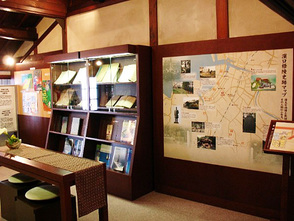 <p>濱ロ梧陵記念館・展示室</p>
