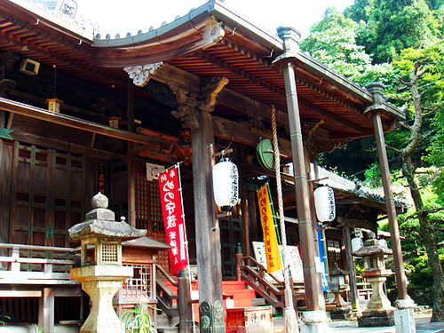 釜滝薬師金剛寺