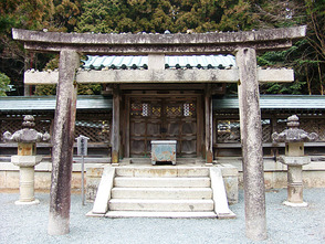 <p>家康公の霊台</p>

