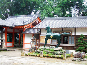 <p>社務所</p>
