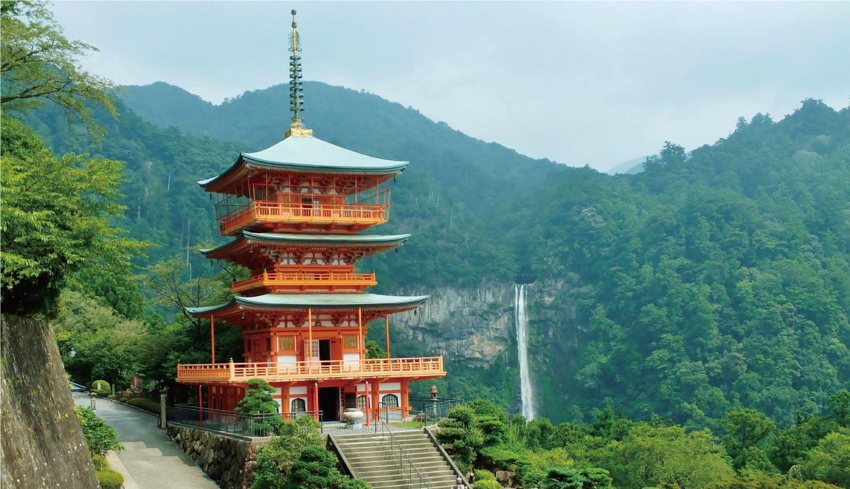 <p>那智の瀧と青岸渡寺</p>
