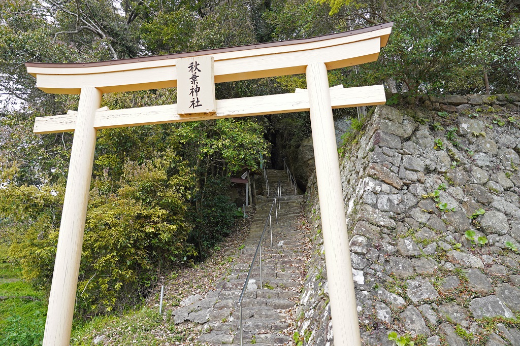 <p>第一鳥居（入口）</p>
